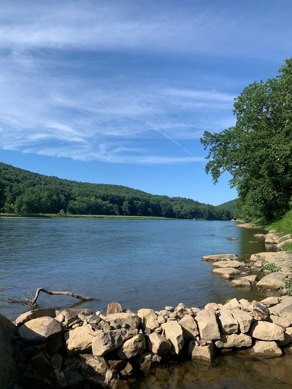 The Hideaway is your Allegheny River Getaway