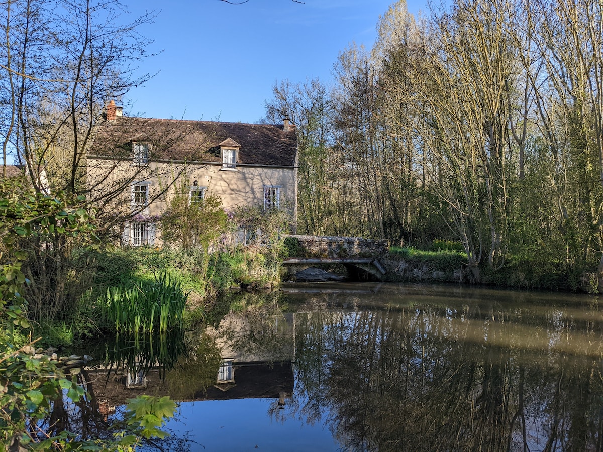 Le Moulin - Gite 9 personnes au bord de l'Essonne