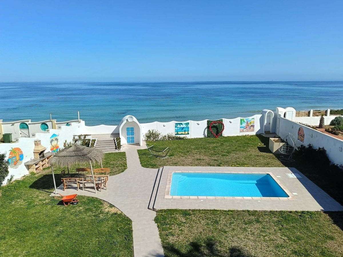 Dar Riahi - Une Magnifique villa pieds dans l'eau