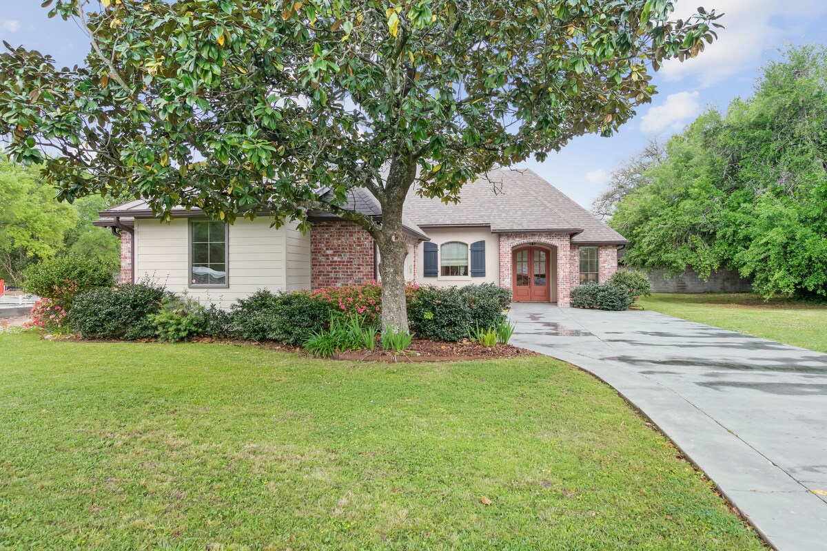 Beautiful home in the center of Lafayette