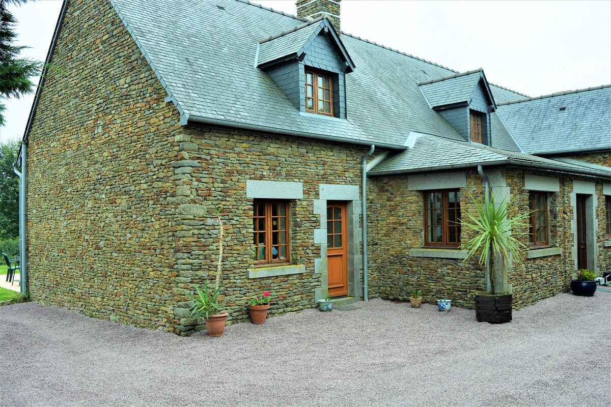 Gite有2间卧室，靠近圣米歇尔山（ Mont Saint Michel ）。