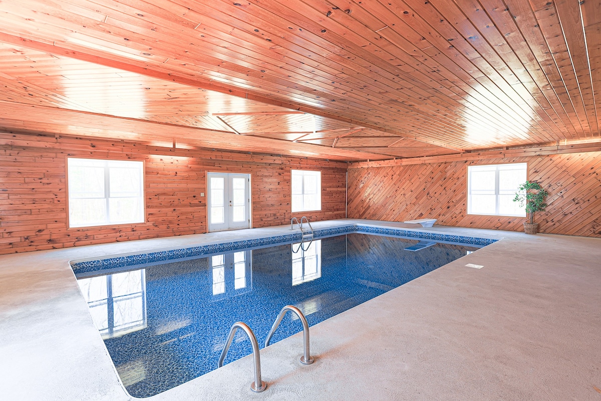 Indoor Saltwater Pool w/ Fire Pit, Near Arrowhead