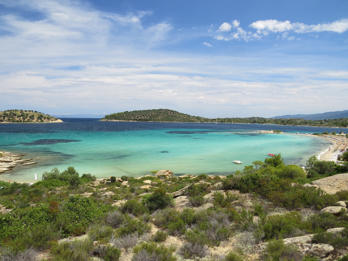 Amazing Lagonisi Beach Resort!