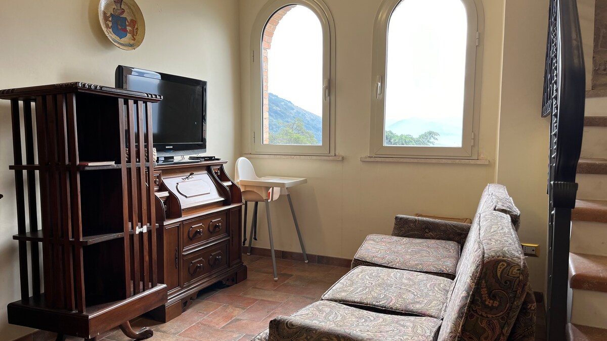 Villa Felici • Montecristo Rustic Apartment