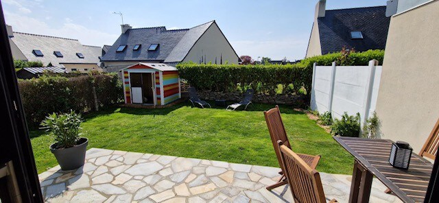 Roscoff, flat with private garden close to beaches