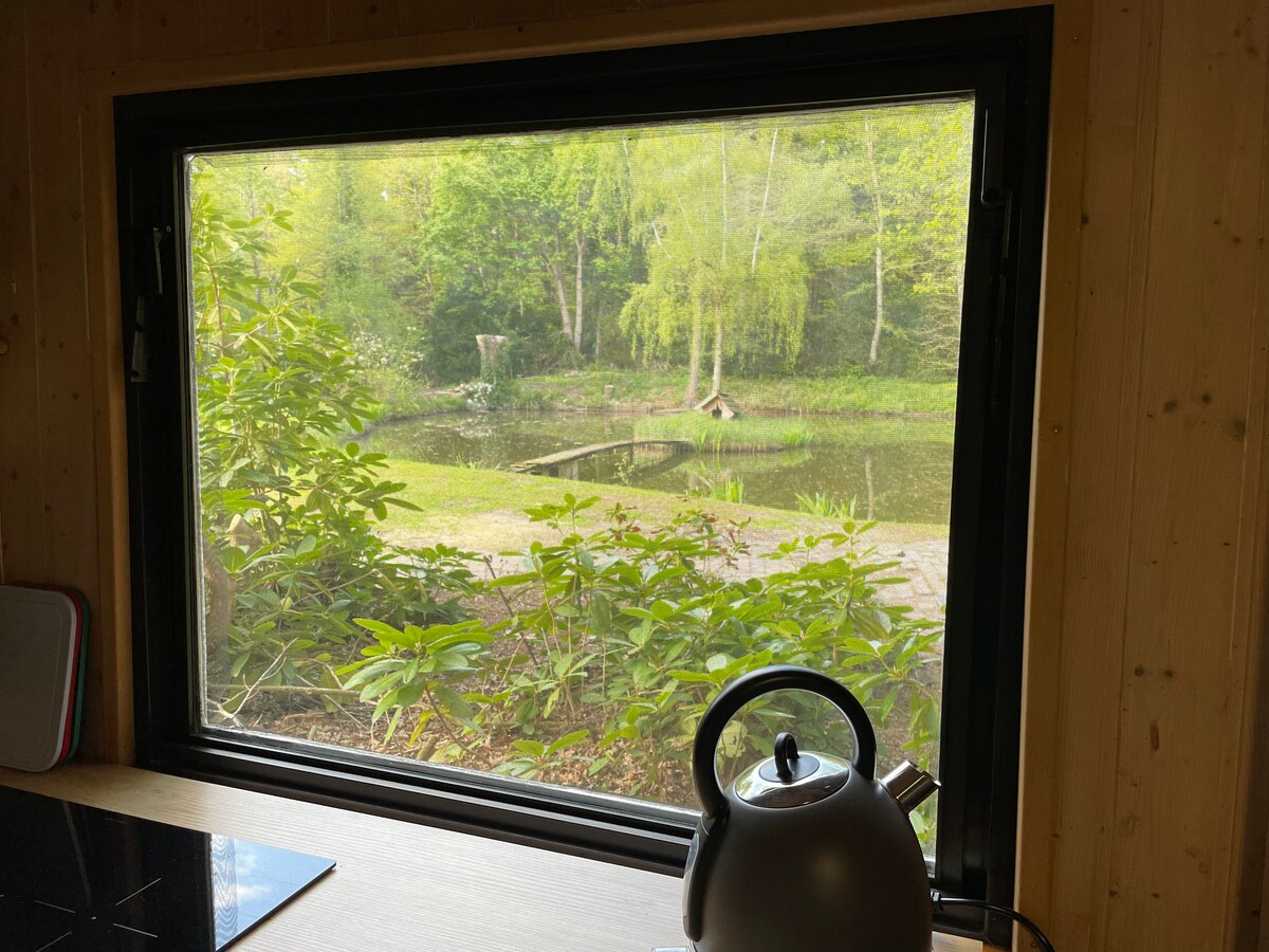 Gemütliches Holzhaus am Waldrand mit Sauna