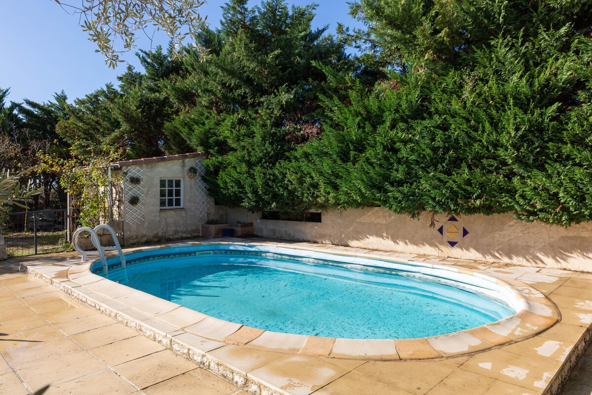 Villa 120m² en Camargue, parking et piscine inclus