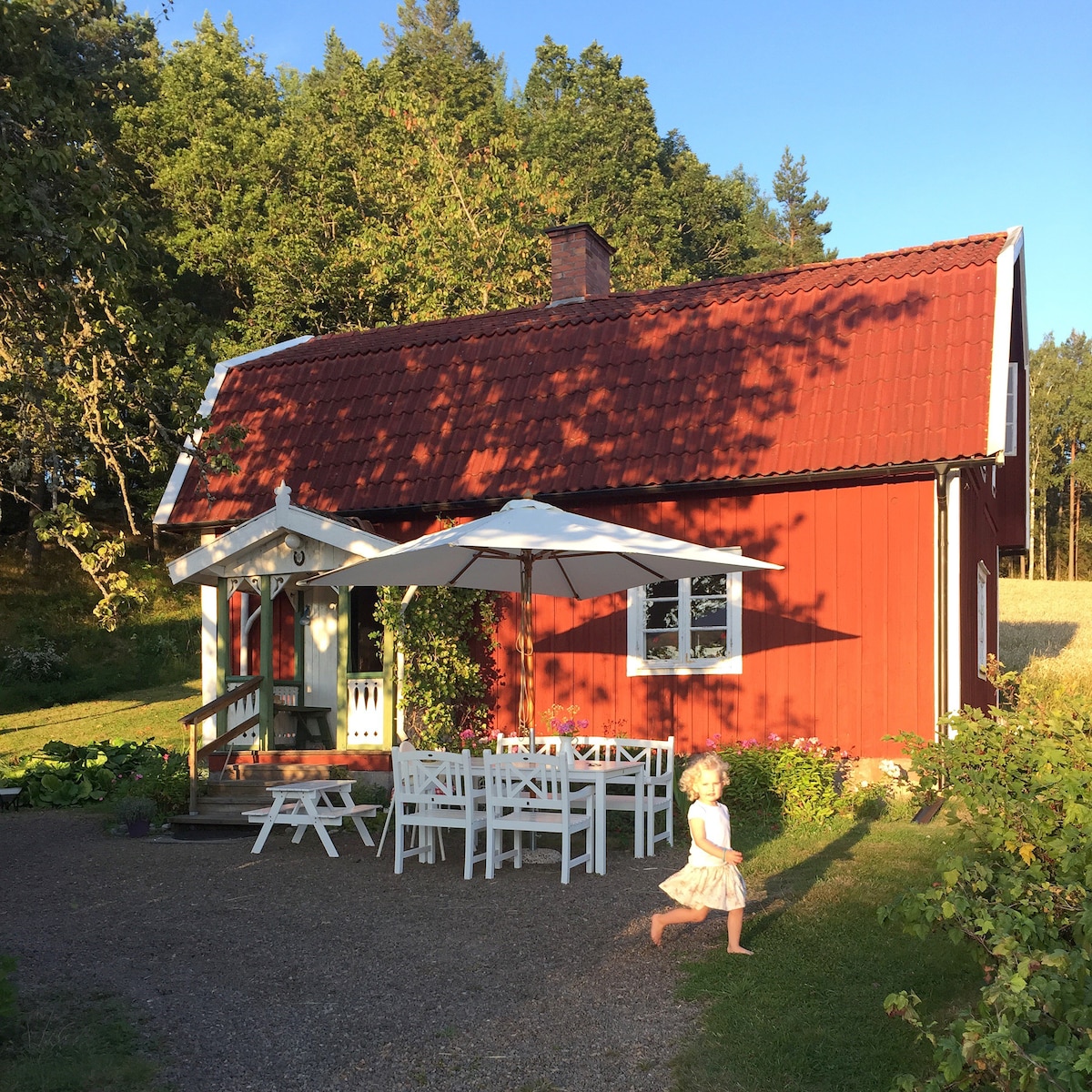 Sommartorp i lantlig idyll