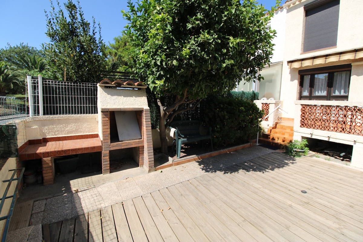 Agréable maison 84 m2 jardin, terrasse et parking