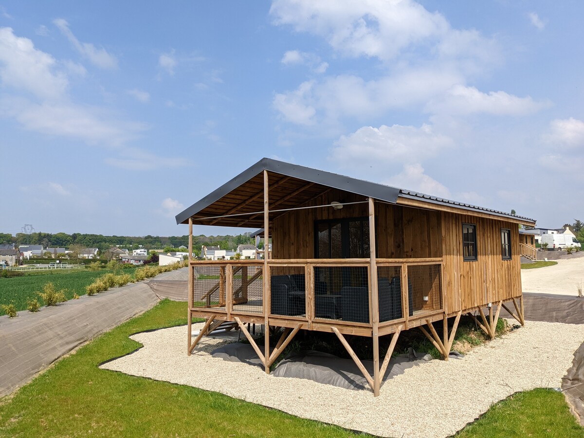 Lodge en bois pour 2 personnes, avec accès piscine