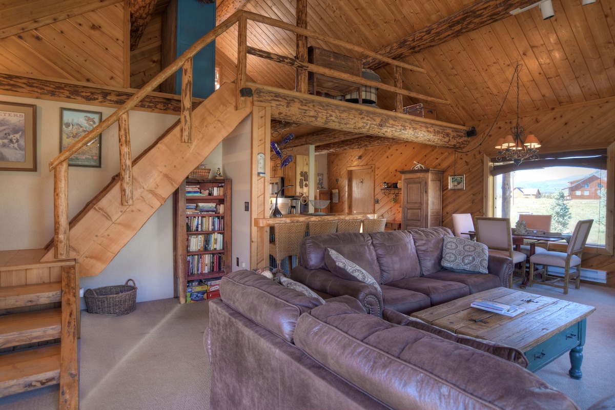 Rustic Log Cabin-Close to Creede-Adventures Await!