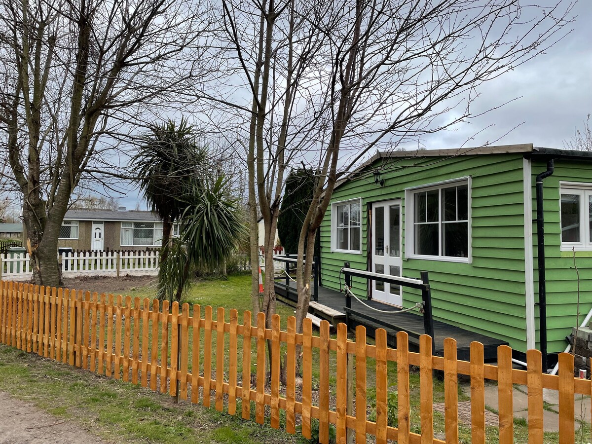 Periwinkle Beach Cottage