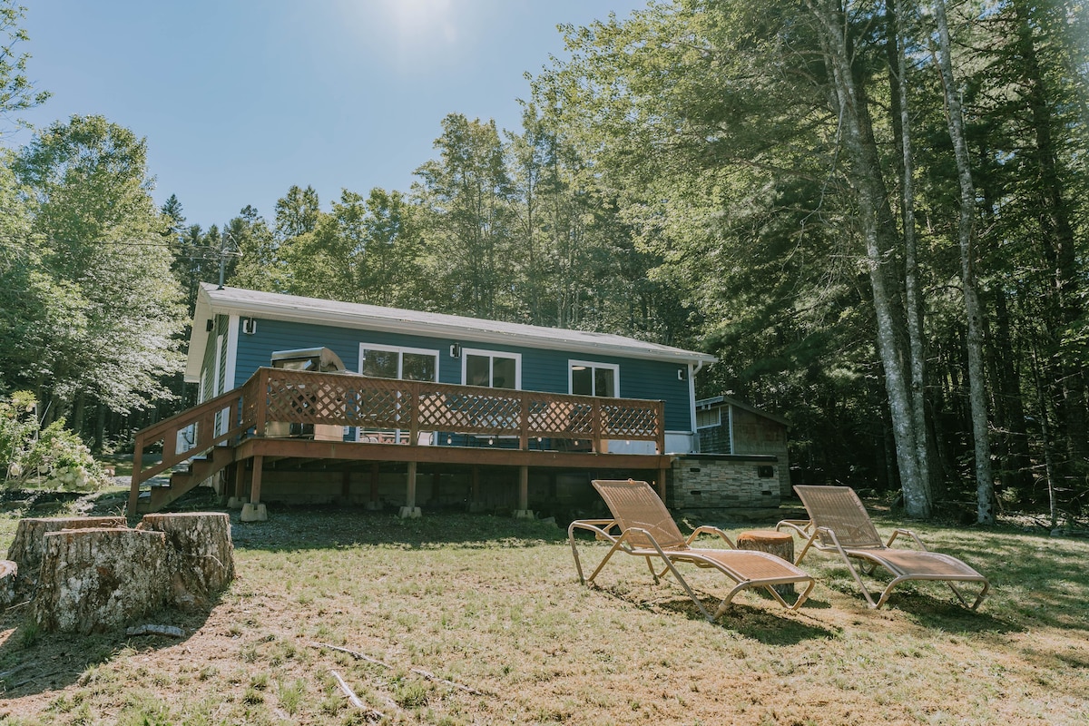 The Lazy Loon Lake House