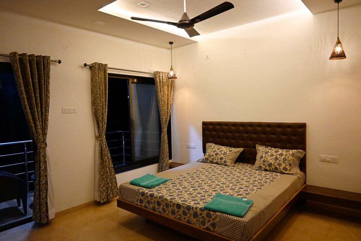 浦那（ Pune ） 3卧室别墅，可欣赏农场和湖景-潘谢特（ Panshet ）