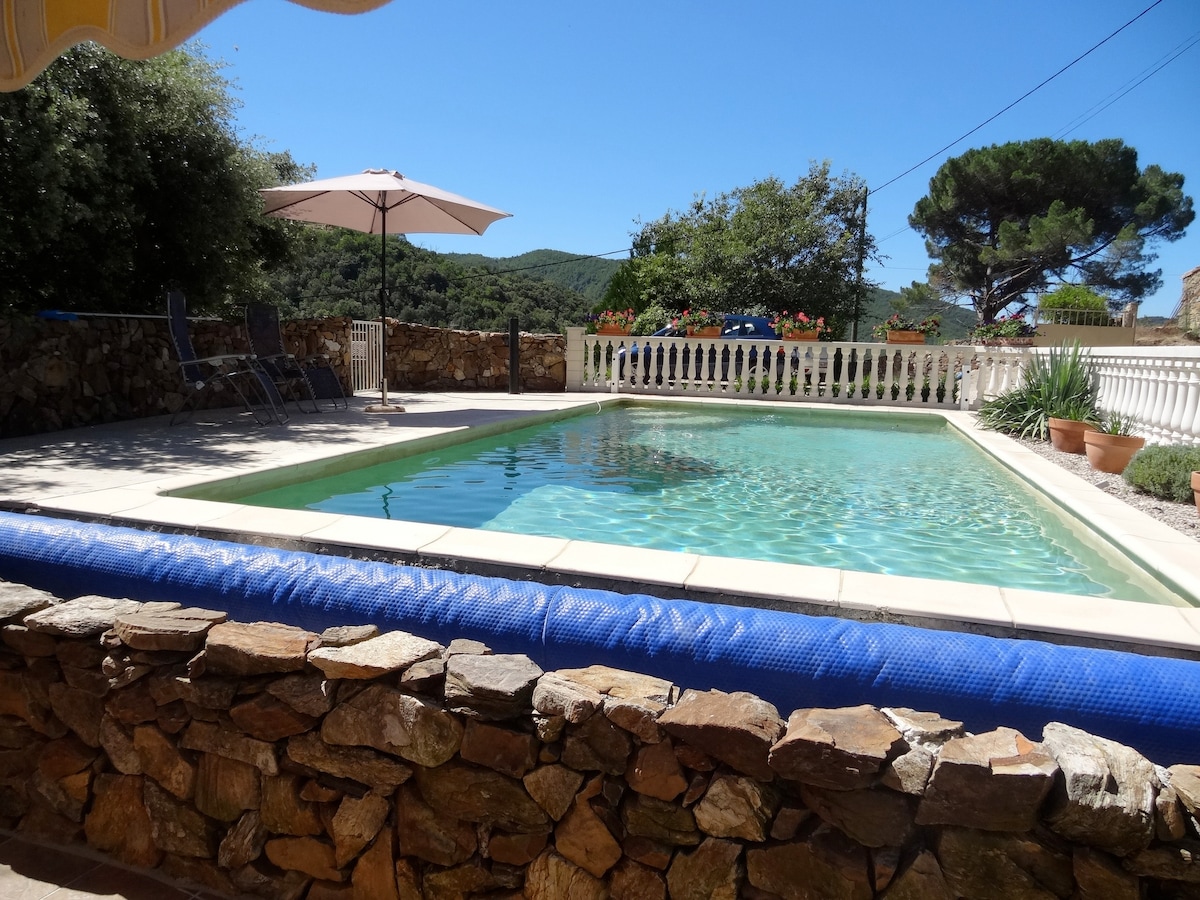 Villa with pool in the southern Cevennes