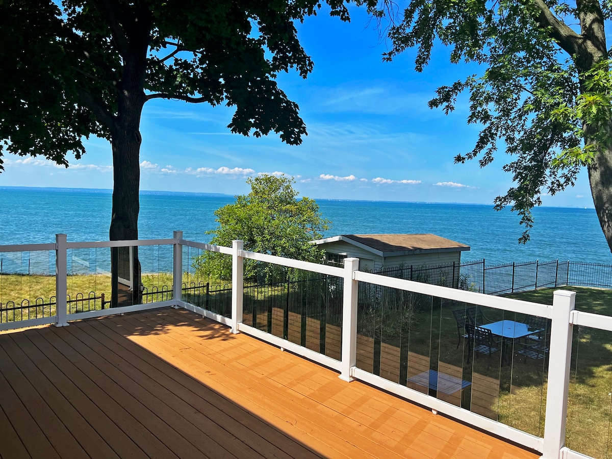 Private Waterfront Paradise Home on Lake Ontario!