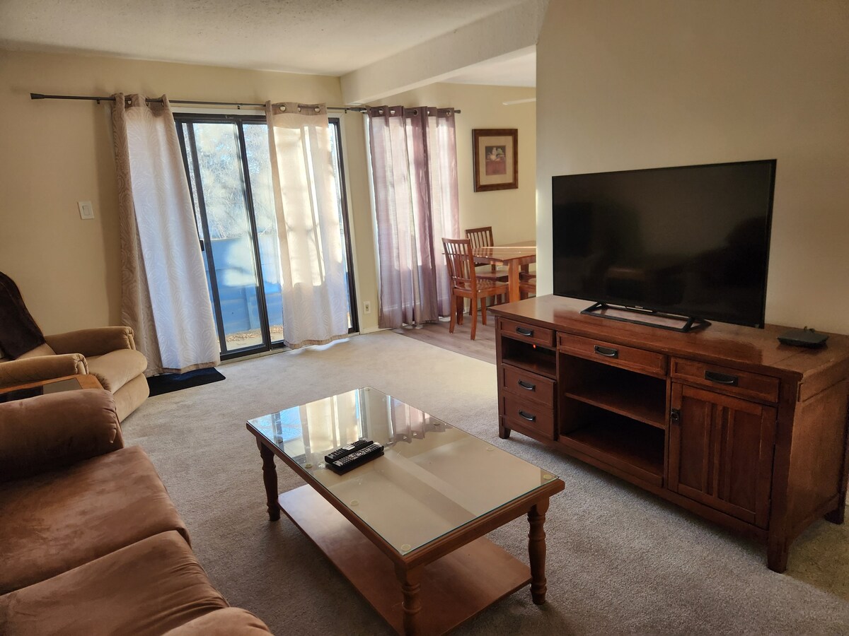 Fully Loaded Spacious 1 Bedroom Apartment