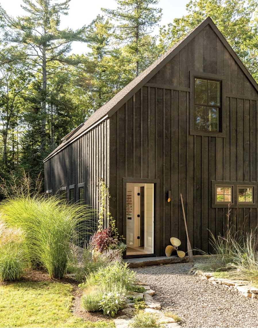 Private Bright Forest House by Lake