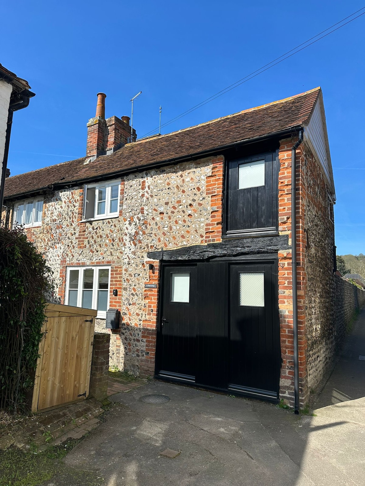 14th century  Rose cottage, Centre of  Alfriston