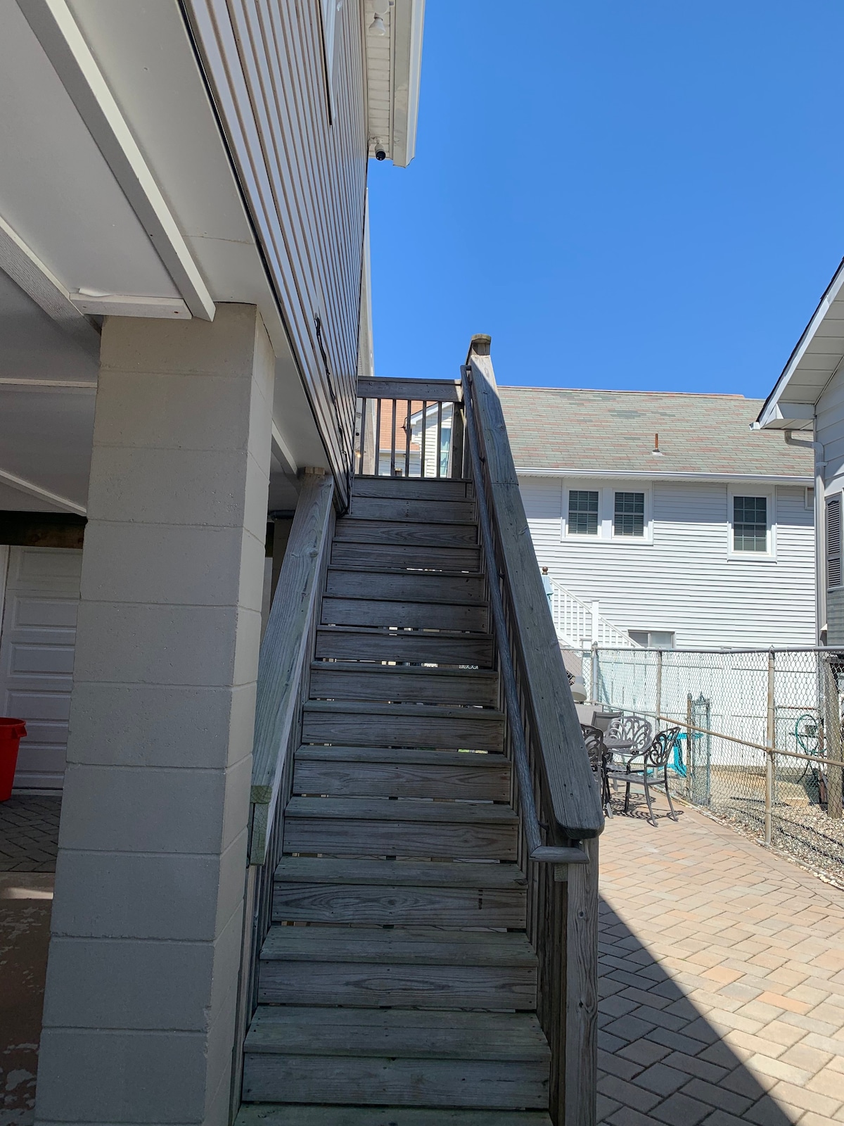 Impressive 3 br/1bath just 1 block from boardwalk!