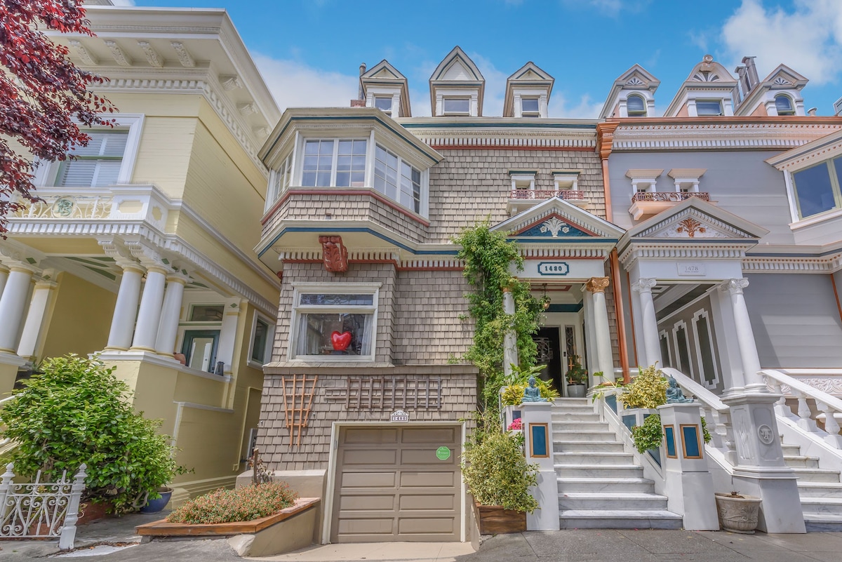 Stunning Victorian home in the heart of Haight