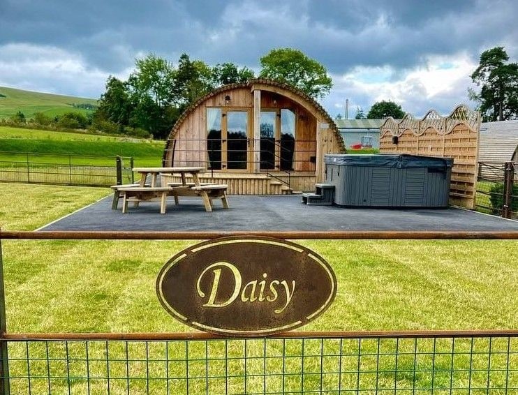 Daisy  2 bedroom glamping pod with hot tub