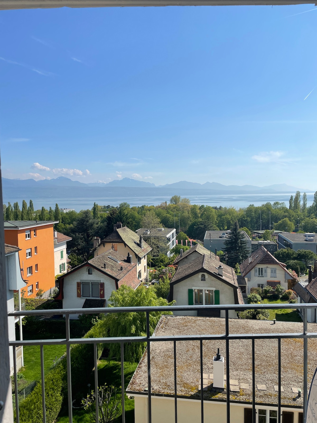 洛桑湖（ Lausanne Lake ）景观舒适公寓