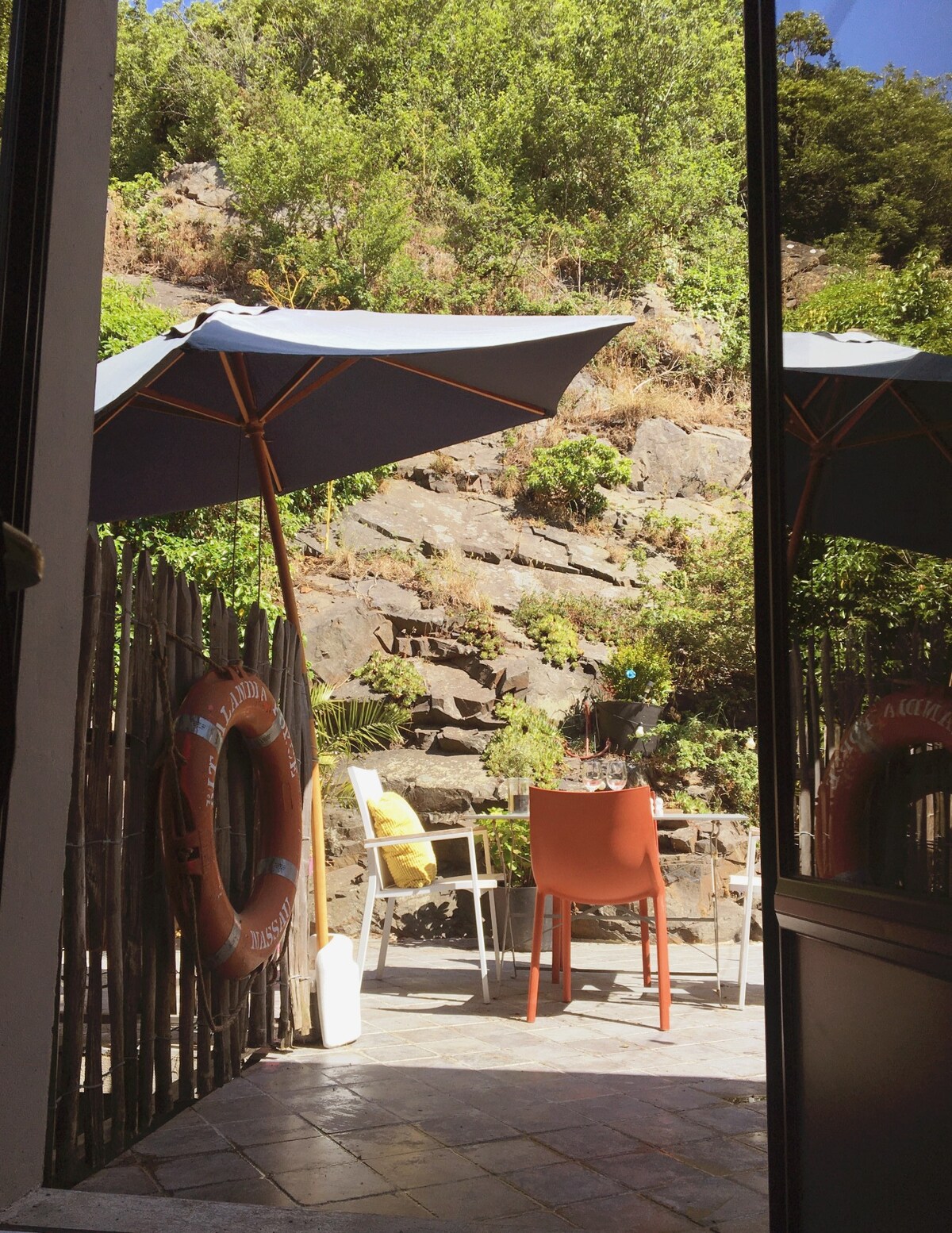 Hébergement avec terrasse + sauna, la plage à pied