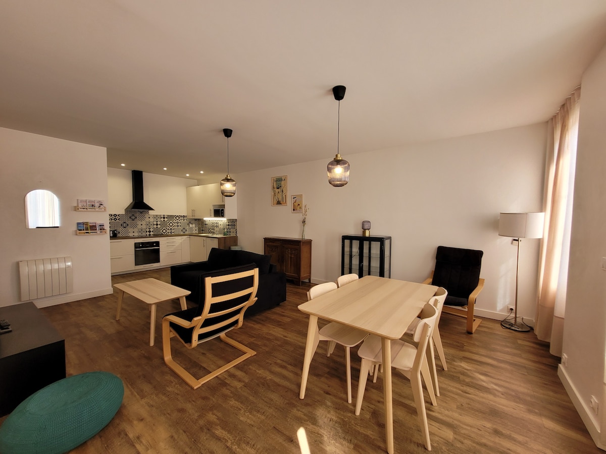 Duplex cosy & lumineux en plein centre bourg