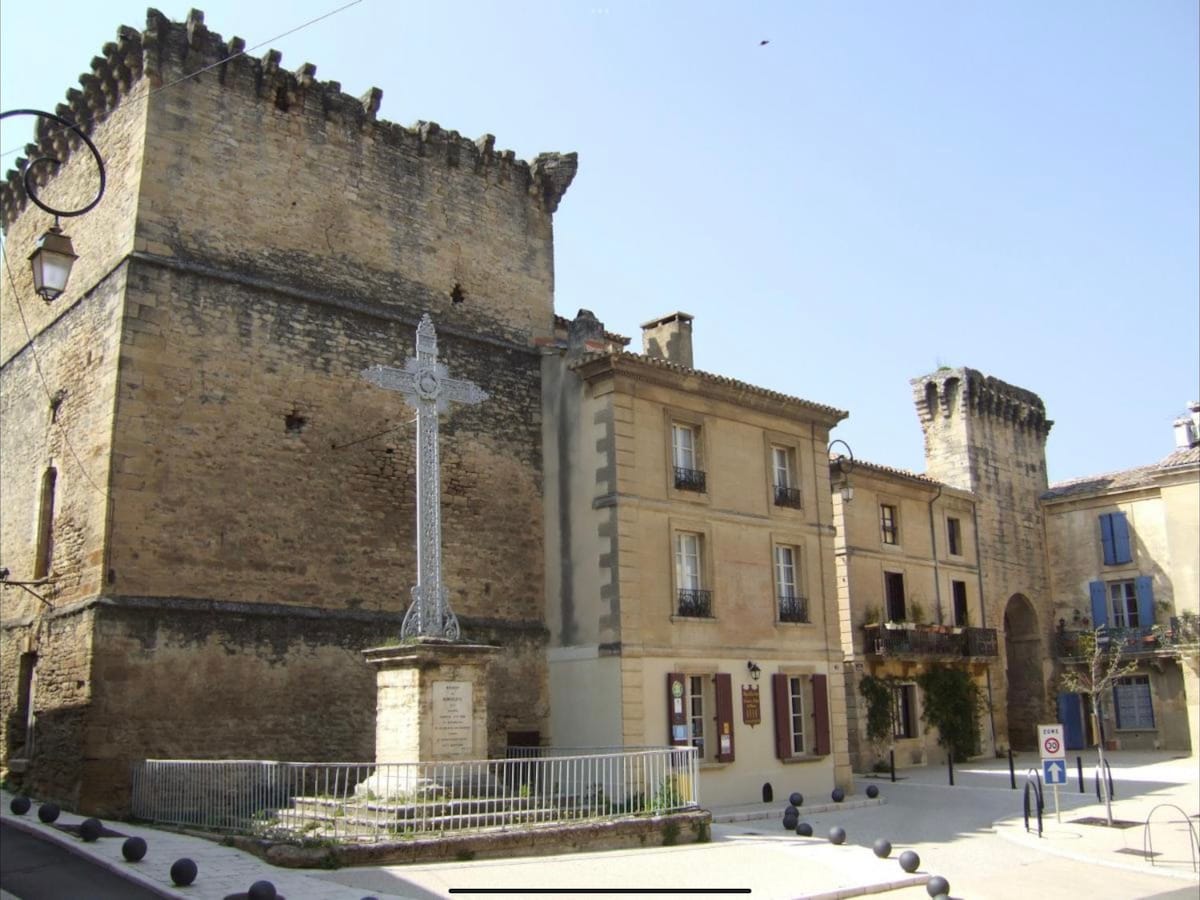 Un Chateau de cape et d'épée ! Uzès Pont-du-Gard