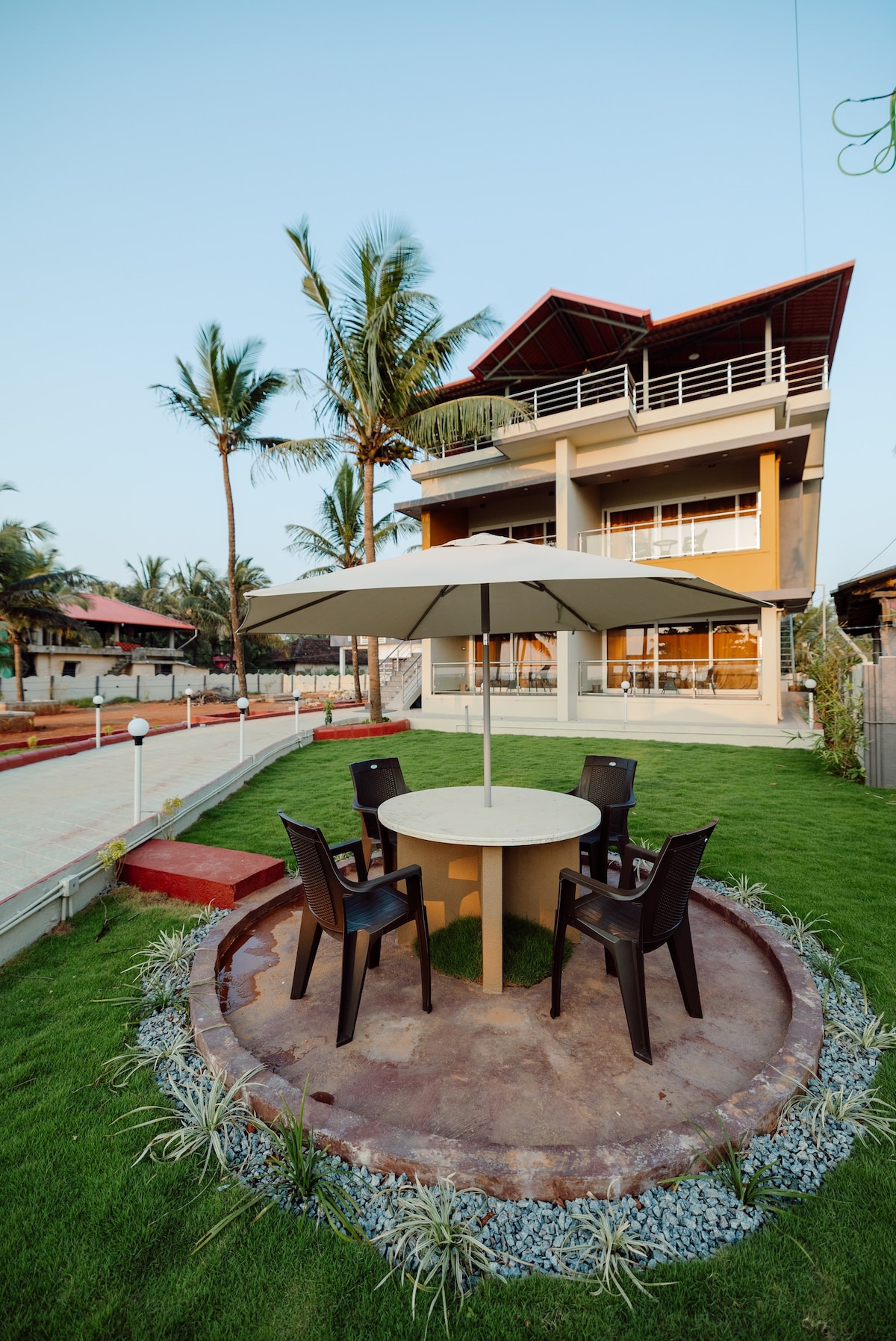 SeaBatical Beach Stay: 1 BHK, 2 baths, 2 balconies