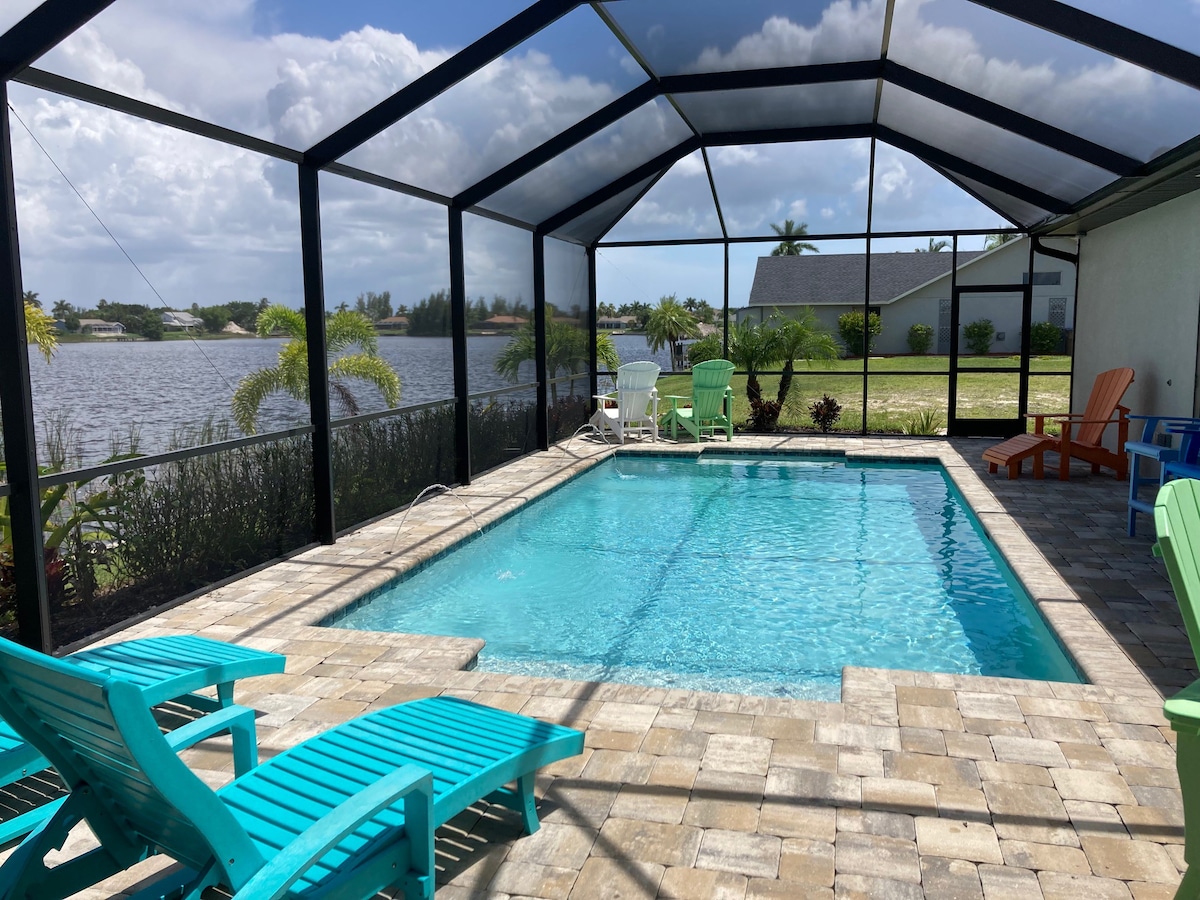 Waterfront Oasis in SW Cape Coral