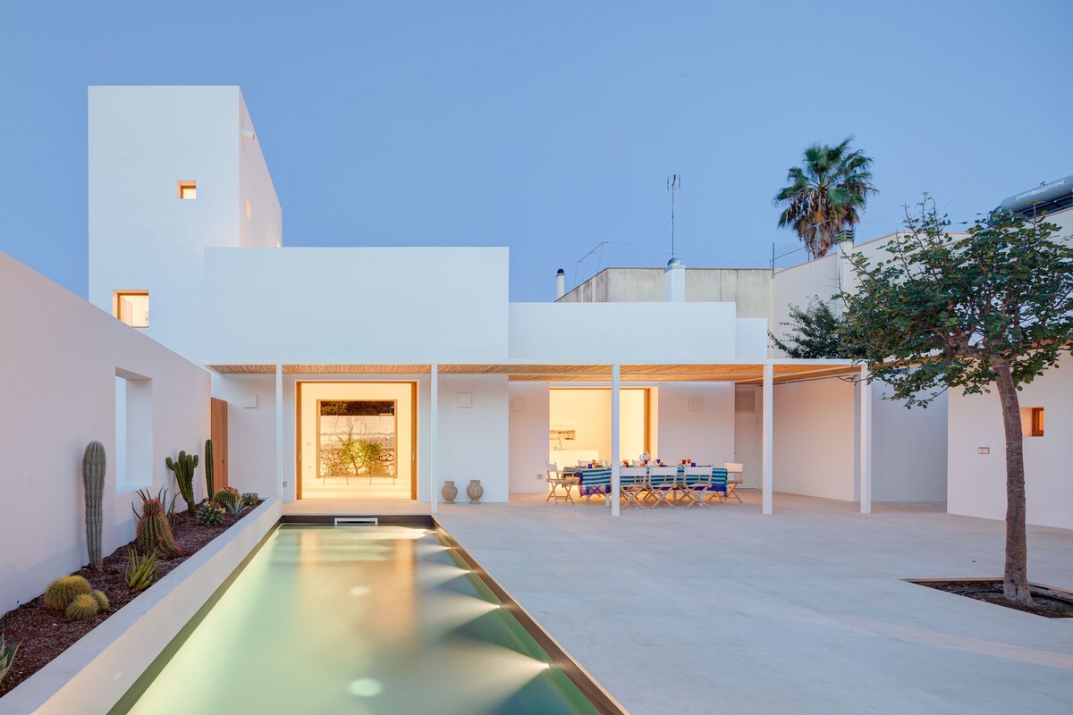 Modern Villa in Salento • La Torre Bianca