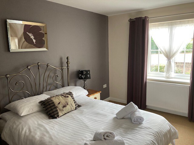 The Lodge, Room 4 - Walkington, Double bed