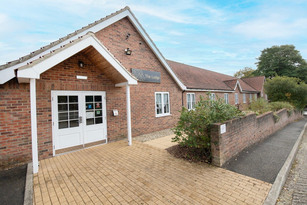 The Lodge Room 8 - Walkington, Double bed