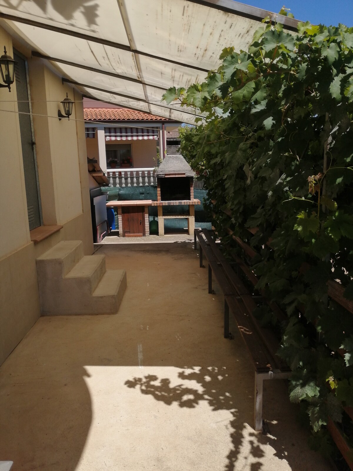 Agradable casa con piscina y txoko cerca de Haro