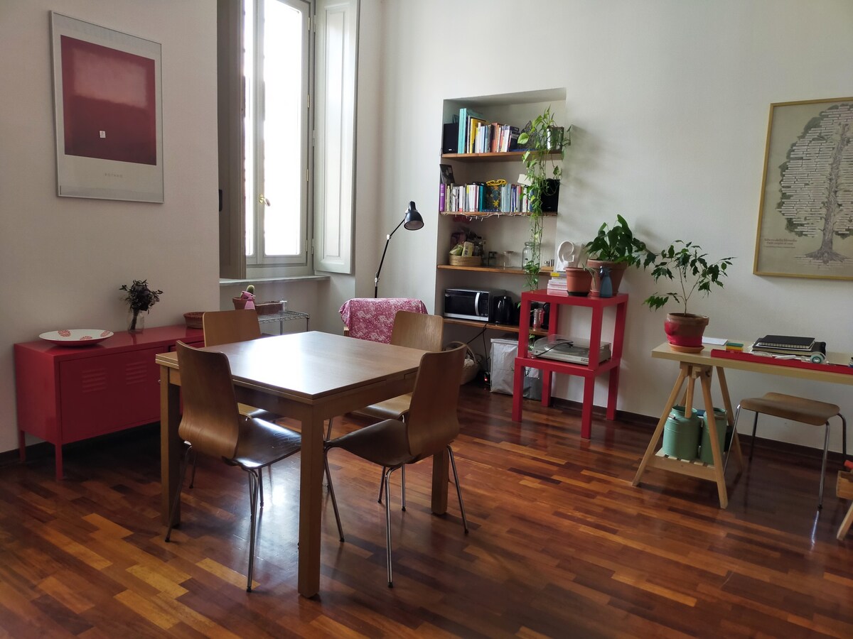 两室公寓，距离圣卡洛广场（ Piazza San Carlo ）和罗马广场（ Via Roma ）仅一步之遥