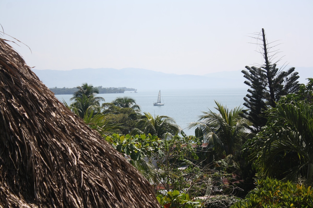 圣费利佩里奥杜尔塞（ San Felipe Rio Dulce ）独立房间