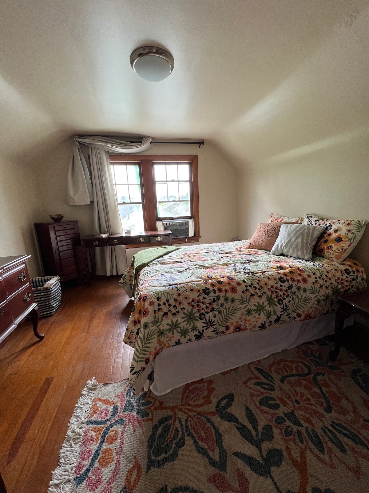 Steubenville Airbnb House 3⭐️间卧室中的⭐️1间！