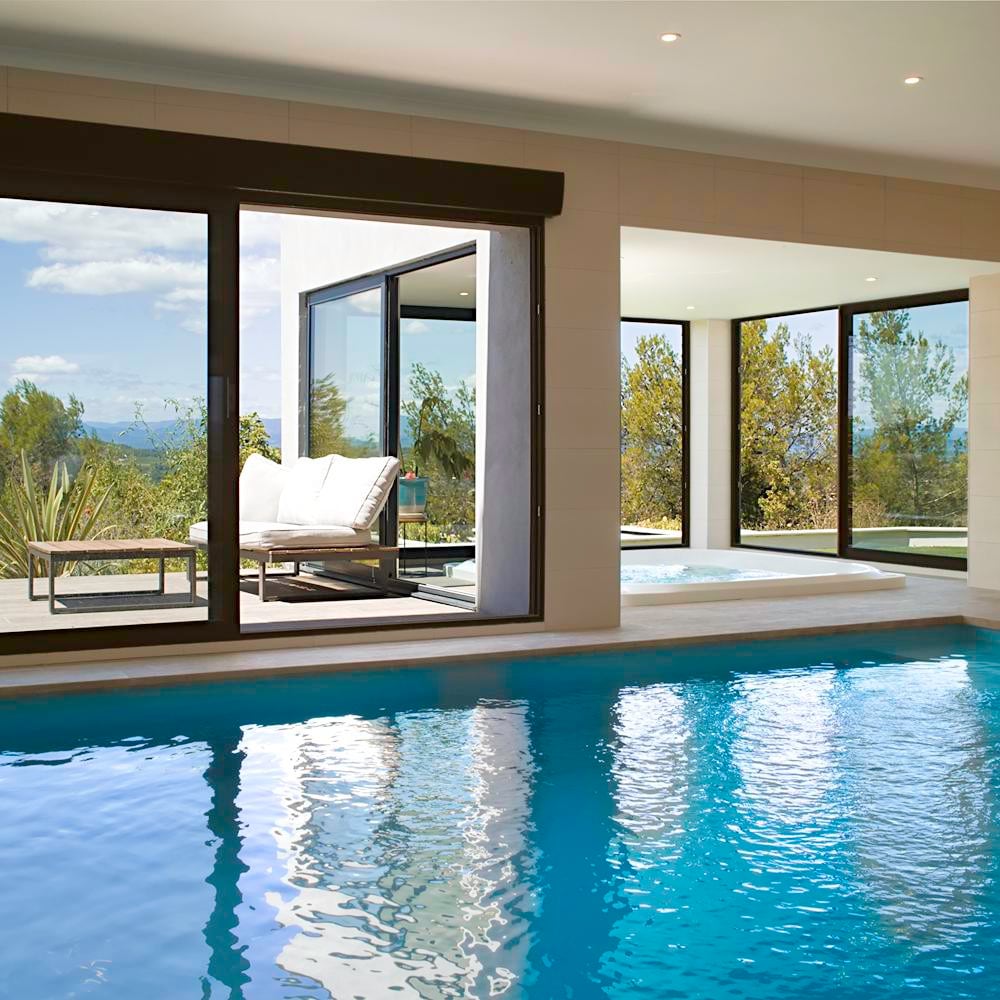 Villa du Belvédère - piscine intérieure spa hammam