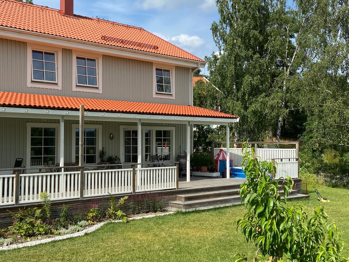 Stunning house with view at lake and nice garden