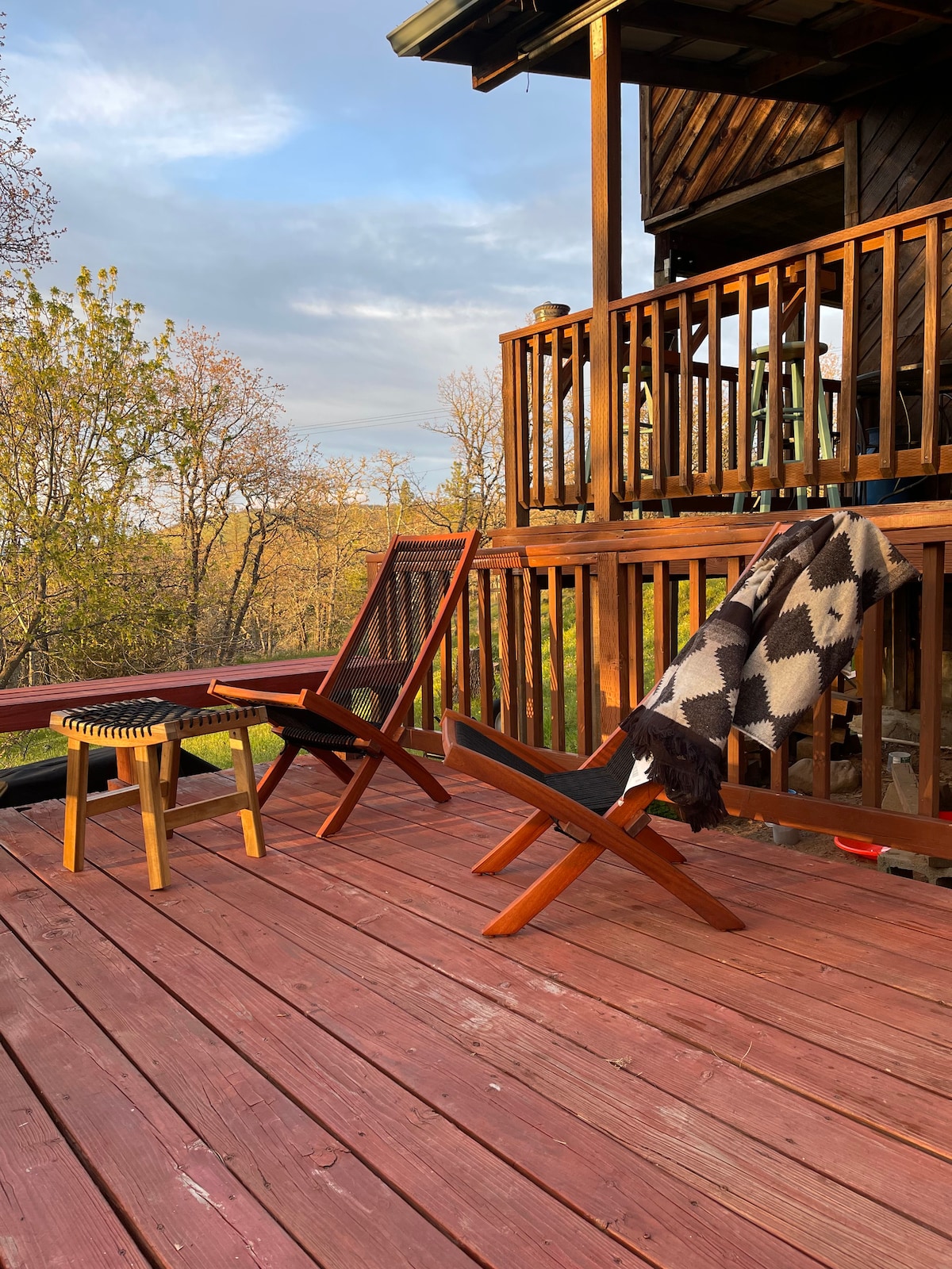 "Hygge" Mosier Hills Cabin- Explore the Gorge