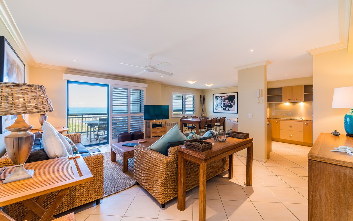 3 Bdrm Duplex Penthouse @ The Sands Resort