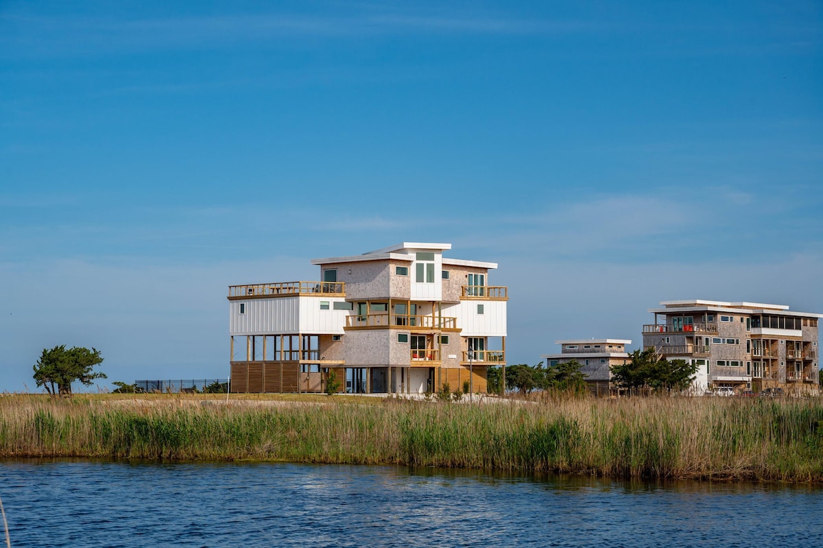 Newly Built Modern Home, w/ Saltwater Pool