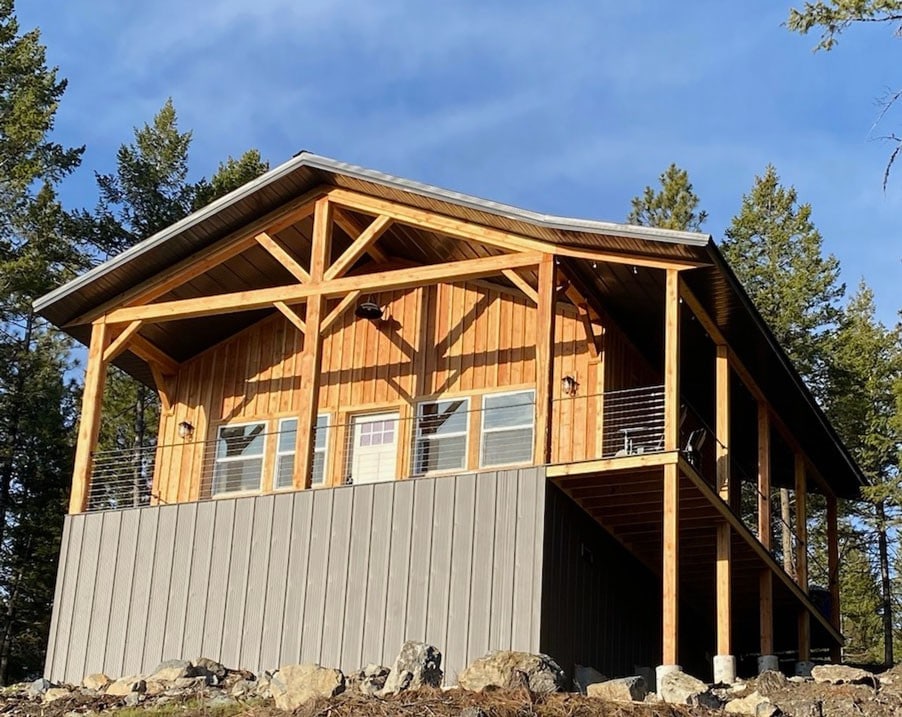 舒适的蒙大拿山景小木屋，迷人的景观！