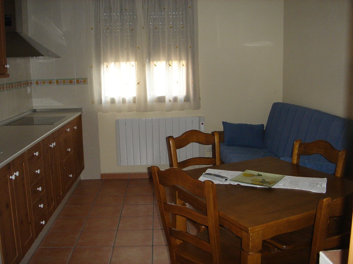 昆卡广场（ Serë de Cuenca ）的公寓，每人2-4人
