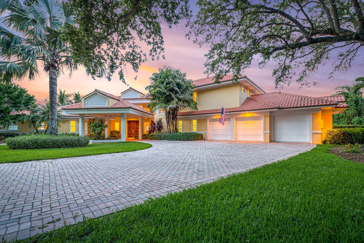 Stuart Riverside Home w/ Pool & Hot Tub!