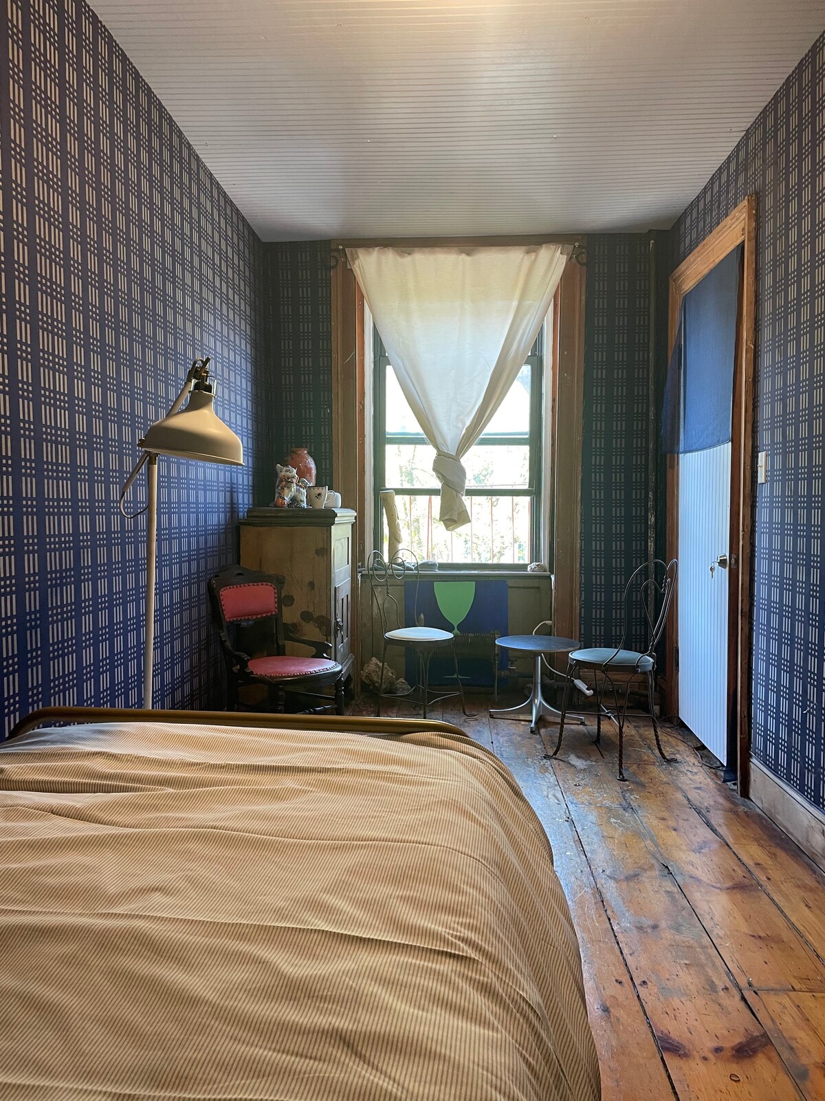 A private bedroom in Brooklyn heights