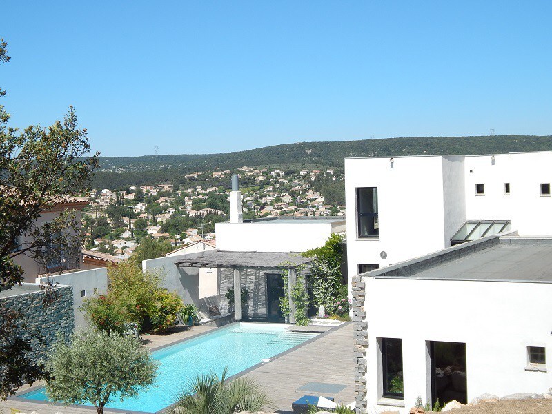 Splendide villa avec piscine et spa près du golf