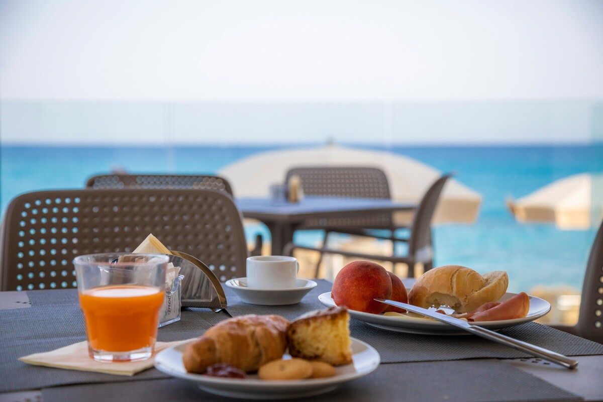 Appartamento 4 Posti Vista Mare con Colazione